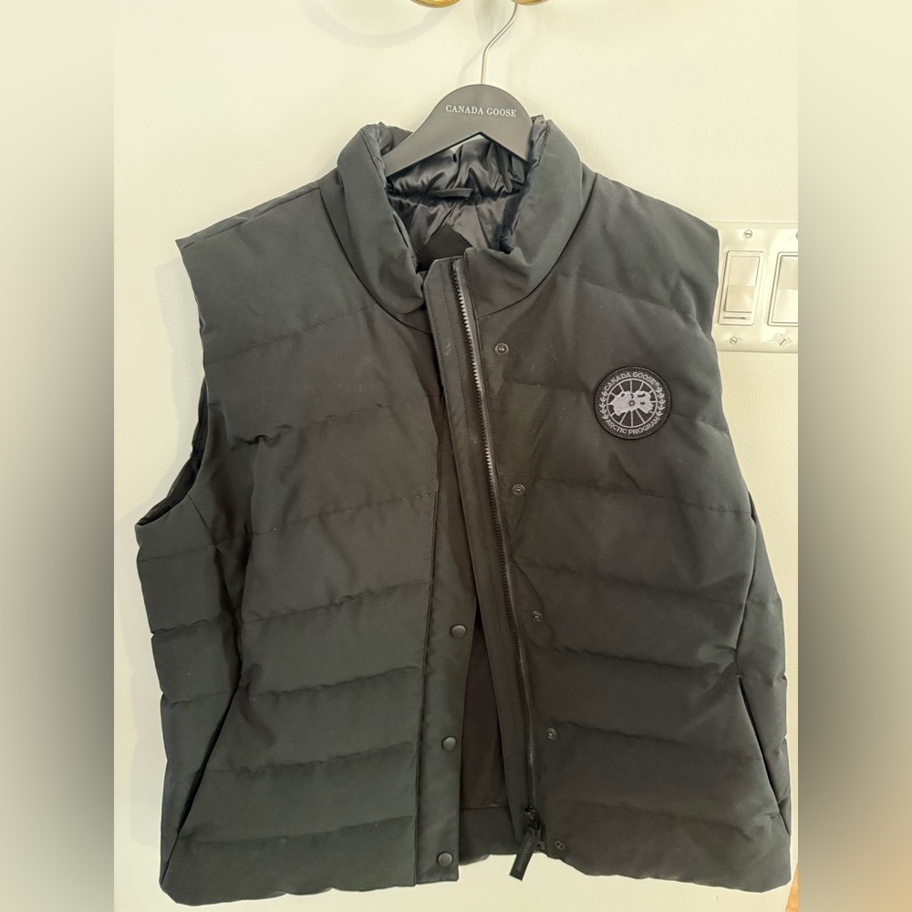 Authentic Canada Goose - Freestyle Vest Black Label - Style # 2836LB 
Size 2XL
